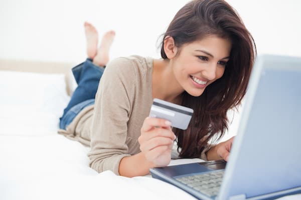 Card de Debit sau de Credit? Tu stii ce diferente sunt intre ele?